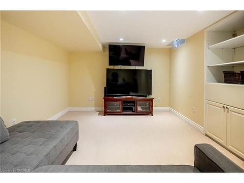 489 Collis Court, Milton, ON - Indoor Photo Showing Other Room