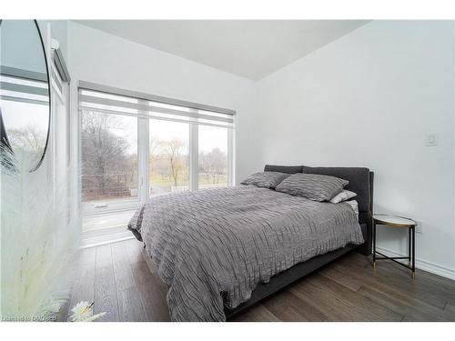 2519 Littlefield Crescent, Oakville, ON - Indoor Photo Showing Bedroom