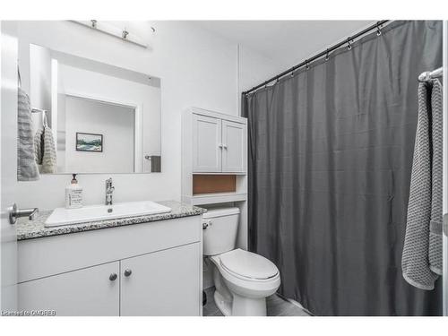1206-60 Charles Street W, Waterloo, ON - Indoor Photo Showing Bathroom