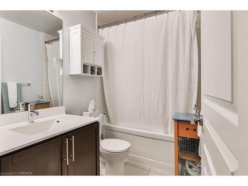 619-1 Hurontario Street, Mississauga, ON - Indoor Photo Showing Bathroom
