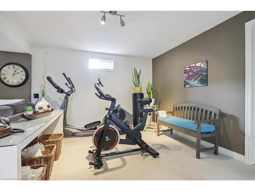 546 Dynes Road, Burlington, ON - Indoor Photo Showing Gym Room