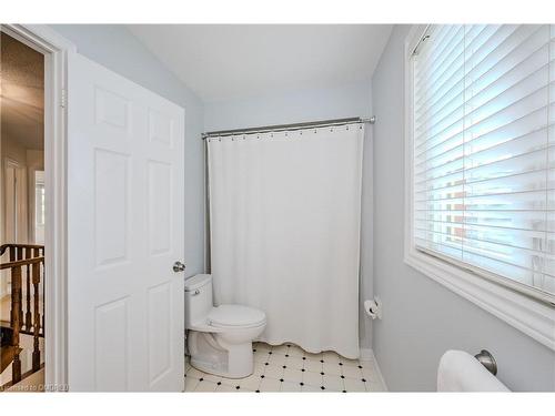 1274 Fairmeadow Trail, Oakville, ON - Indoor Photo Showing Bathroom