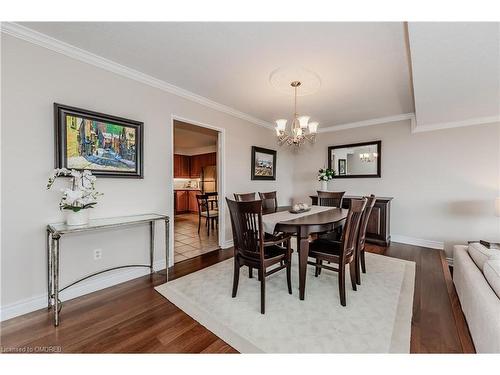 806-2185 Marine Drive, Oakville, ON - Indoor Photo Showing Dining Room
