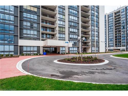 806-2185 Marine Drive, Oakville, ON - Outdoor With Balcony With Facade