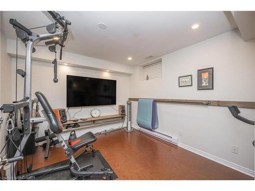 402 Patricia Drive, Burlington, ON - Indoor Photo Showing Gym Room