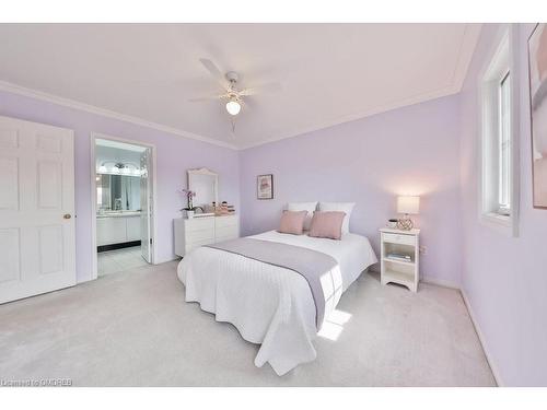 195 Elderwood Trail, Oakville, ON - Indoor Photo Showing Bedroom