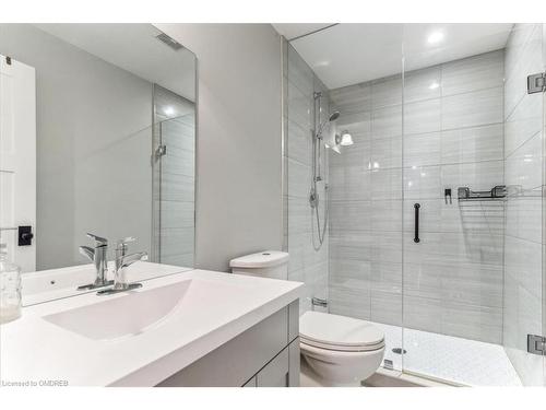 283 Douglas Avenue, Oakville, ON - Indoor Photo Showing Bathroom
