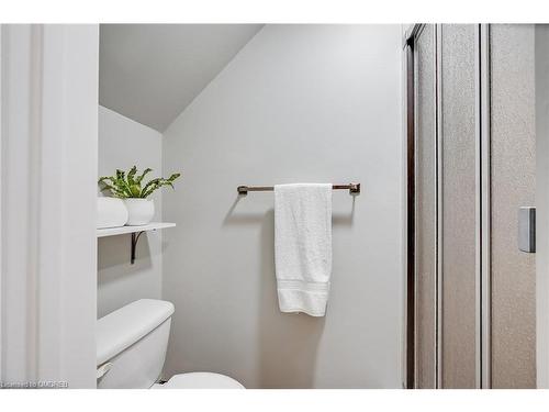 11 East Street, Oakville, ON - Indoor Photo Showing Bathroom
