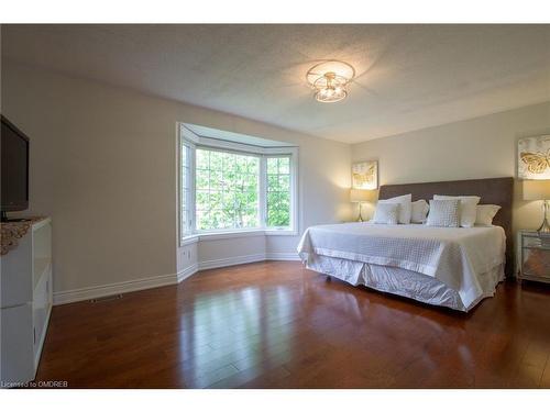 3389 Springflower Way, Oakville, ON - Indoor Photo Showing Bedroom