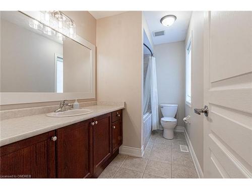 3389 Springflower Way, Oakville, ON - Indoor Photo Showing Bathroom