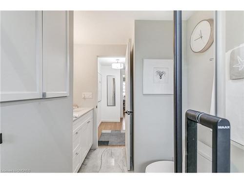 232 Slater Crescent, Oakville, ON - Indoor Photo Showing Bathroom