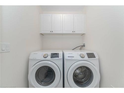 84 Heming Trail, Ancaster, ON - Indoor Photo Showing Laundry Room