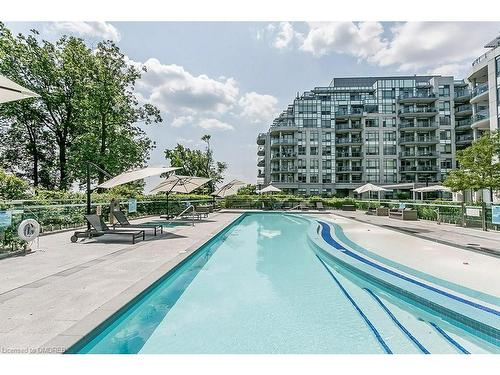 721-3500 Lakeshore Road W, Oakville, ON - Outdoor With In Ground Pool