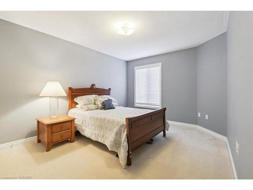 7-2254 Rockingham Drive, Oakville, ON - Indoor Photo Showing Bedroom