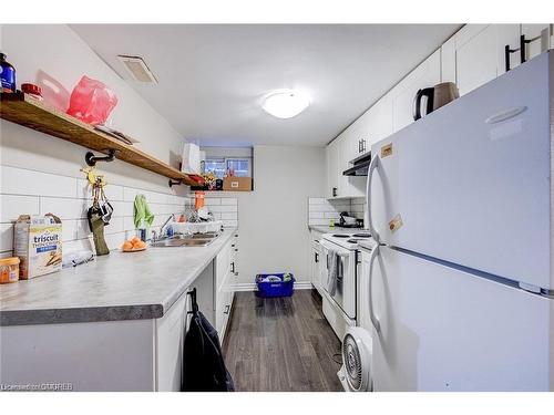 557 Ontario Street, London, ON - Indoor Photo Showing Kitchen With Double Sink