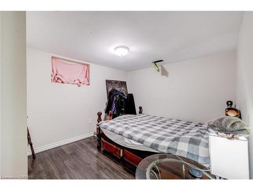 557 Ontario Street, London, ON - Indoor Photo Showing Bedroom