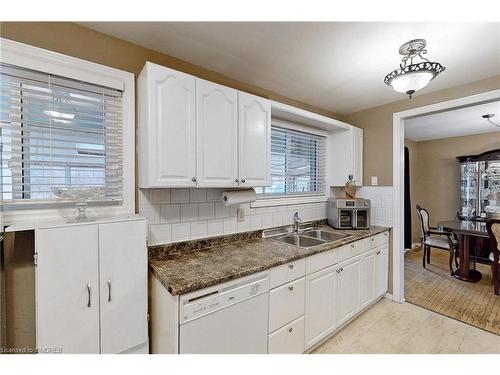 400 Maple Avenue, Georgetown, ON - Indoor Photo Showing Kitchen With Double Sink
