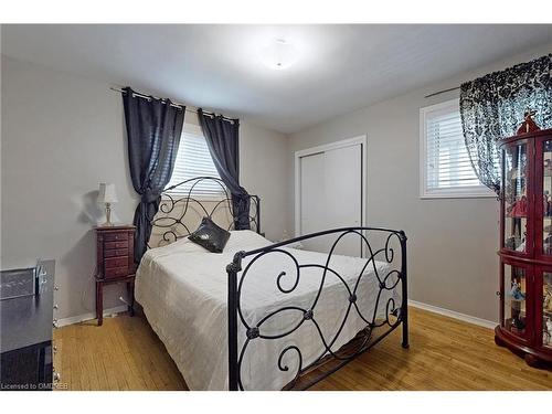 400 Maple Avenue, Georgetown, ON - Indoor Photo Showing Bedroom