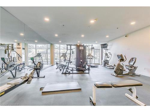 617-2511 Lakeshore Road W, Oakville, ON - Indoor Photo Showing Gym Room