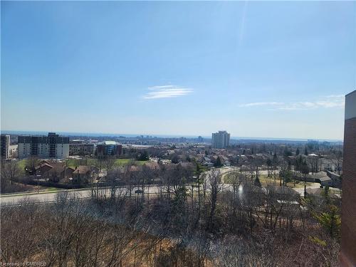 1109-1240 Marlborough Court, Oakville, ON - Outdoor With View
