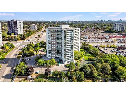 904-1360 Rathburn Road E, Mississauga, ON - Outdoor With View
