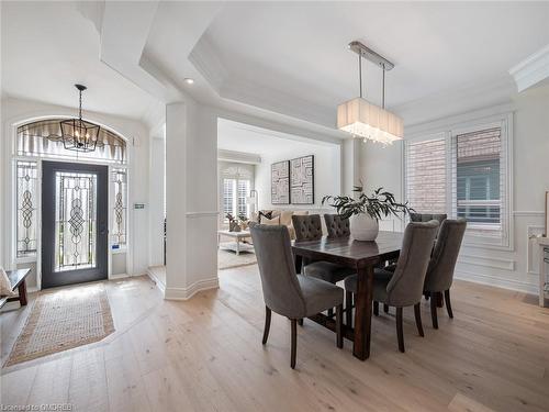 245 Nautical Boulevard, Oakville, ON - Indoor Photo Showing Dining Room