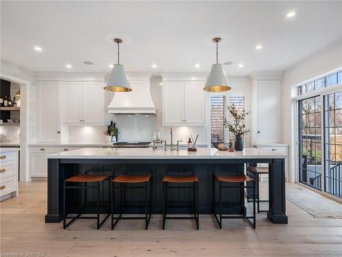245 Nautical Boulevard, Oakville, ON - Indoor Photo Showing Kitchen With Upgraded Kitchen