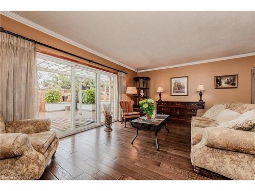 63 Tradewind Drive, Oakville, ON - Indoor Photo Showing Living Room