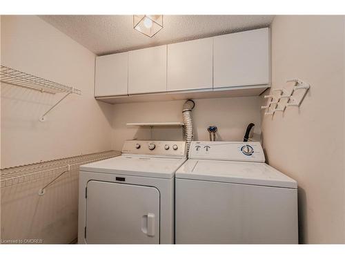 63 Tradewind Drive, Oakville, ON - Indoor Photo Showing Laundry Room