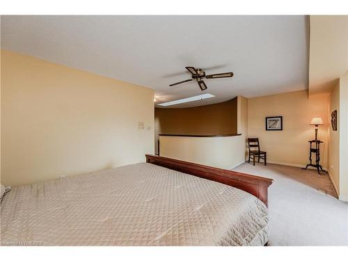 63 Tradewind Drive, Oakville, ON - Indoor Photo Showing Bedroom