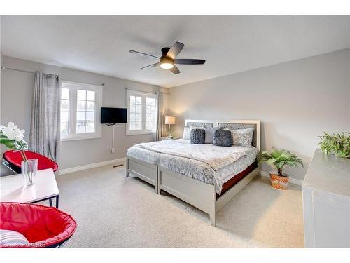 1394 Hazelton Boulevard, Burlington, ON - Indoor Photo Showing Bedroom