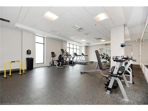 404-150 Oak Park Boulevard, Oakville, ON - Indoor Photo Showing Gym Room