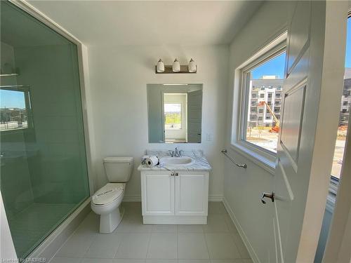 63-85 Grovewood Common, Oakville, ON - Indoor Photo Showing Bathroom