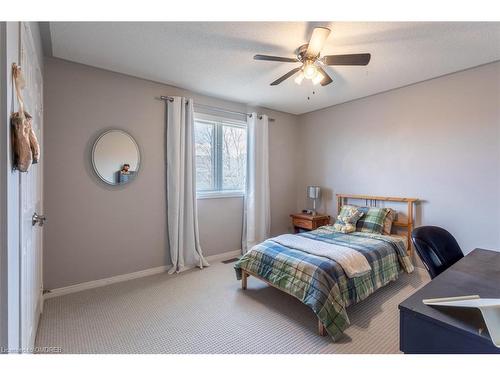 2936 Castlebridge Drive, Mississauga, ON - Indoor Photo Showing Bedroom