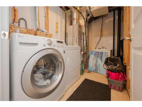 312 Jemima Drive, Oakville, ON - Indoor Photo Showing Laundry Room