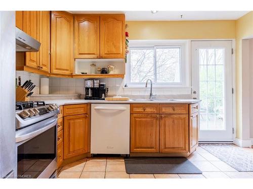1948 Foxcroft Avenue, Mississauga, ON - Indoor Photo Showing Kitchen With Double Sink