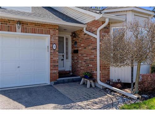 30-222 Fellowes Crescent, Waterdown, ON - Outdoor With Exterior