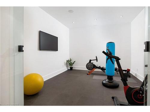 2102 Glenforest Crescent, Oakville, ON - Indoor Photo Showing Gym Room