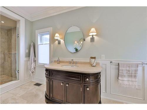 469 Maple Grove Drive, Oakville, ON - Indoor Photo Showing Bathroom