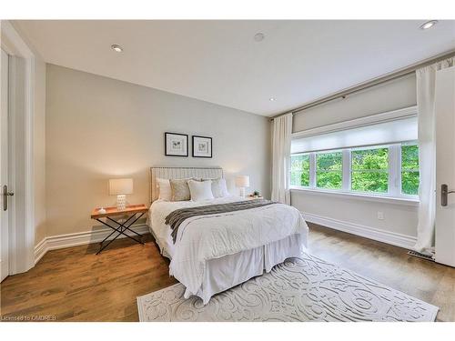 469 Maple Grove Drive, Oakville, ON - Indoor Photo Showing Bedroom