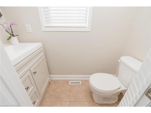 1 Archstone Street, Whitby, ON - Indoor Photo Showing Bathroom