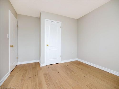 113 Tomahawk Drive, Grimsby, ON - Indoor Photo Showing Other Room