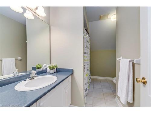 2018 Heatherwood Drive, Oakville, ON - Indoor Photo Showing Bathroom
