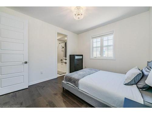3365 Vernon Powell Drive, Oakville, ON - Indoor Photo Showing Bedroom