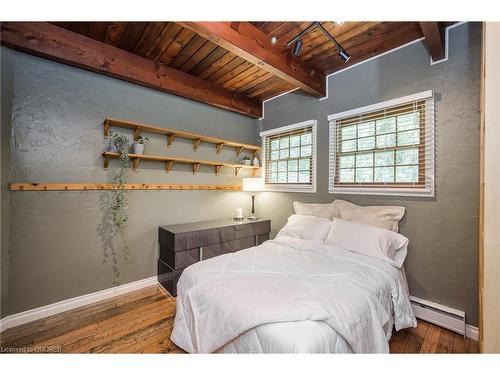1502 West River Road, Cambridge, ON - Indoor Photo Showing Bedroom