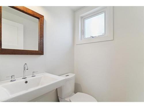 457 Sunset Drive, Oakville, ON - Indoor Photo Showing Bathroom