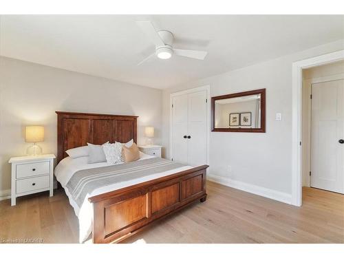 457 Sunset Drive, Oakville, ON - Indoor Photo Showing Bedroom