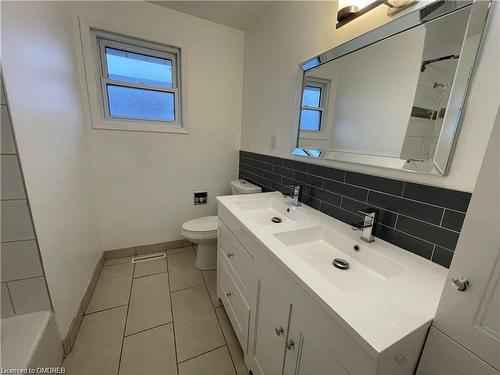 82 Deere Street, Welland, ON - Indoor Photo Showing Bathroom