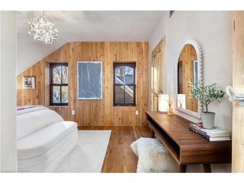 55 Chisholm Street, Oakville, ON - Indoor Photo Showing Bedroom