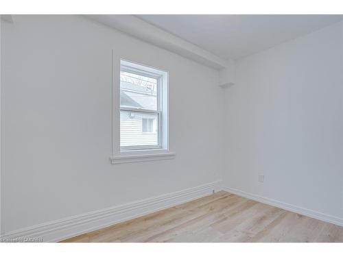 75 Queenston Street, St. Catharines, ON - Indoor Photo Showing Other Room